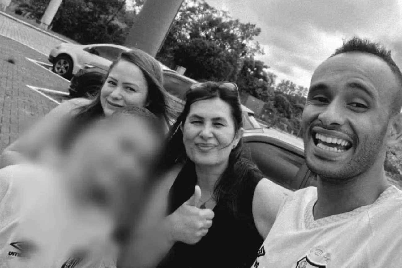 familia-morre-prensada-apos-engavetamento-de-caminhoes-na-br-101.-video