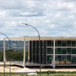 servidora-nega-acusacao-de-vazar-dados-da-receita:-“reputacao-ilibada”