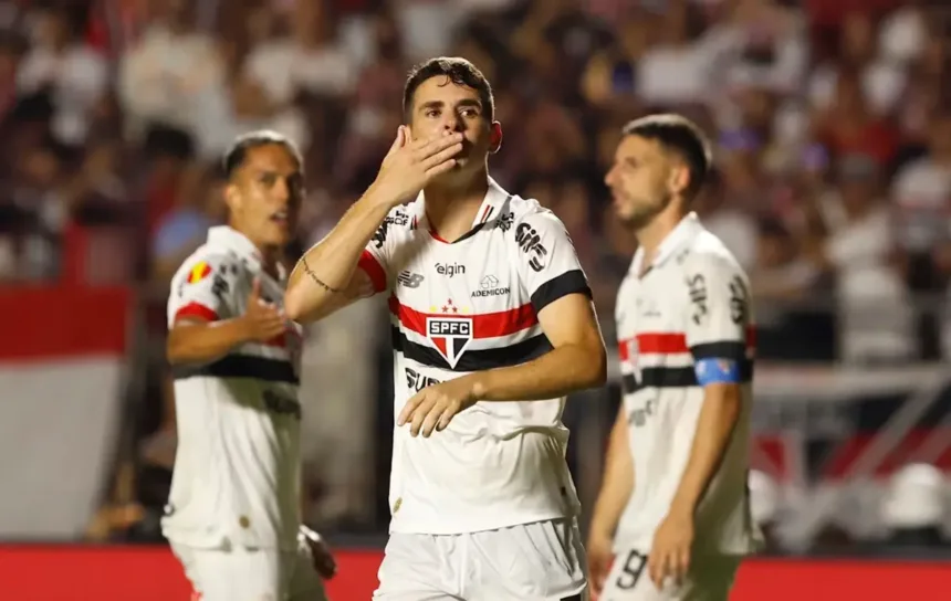 oscar-abre-mao-de-valor-milionario-para-rescindir-contrato-com-o-sao-paulo