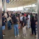 ‘jesus-desceu-no-terminal’:-evangelicos-cantam-para-passageiros-de-onibus-em-goiania