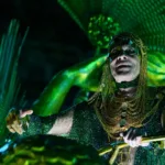 no-rio,-1a-noite-de-desfiles-tem-homenagem-a-lula,-ney-matogrosso-e-tradicoes-afro-indigenas