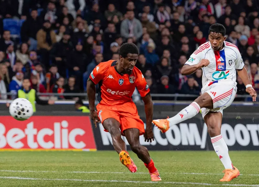 endrick-e-escolhido-o-melhor-jogador-do-mes-de-janeiro-na-franca