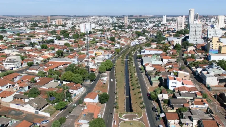 apos-denuncia,-mp-notifica-escolas-particulares-de-rio-verde-sobre-venda-casada-de-materiais-e-uniformes