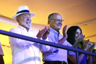 acoes-na-justica-e-ruido-com-evangelicos:-o-saldo-do-desfile-pro-lula