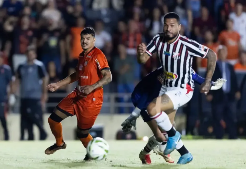 anapolis-recebe-a-abecat-no-jonas-duarte-em-partida-valida-pelos-playoffs-do-goianao