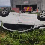 homem-morre-apos-ser-arremessado-de-caro-durante-capotamento-na-go-164,-em-sao-luis-de-montes-belos