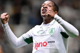 emprestado-pelo-botafogo,-yarlen-faz-golaco-em-america-mg-x-atletico-mg-–-fogaonet