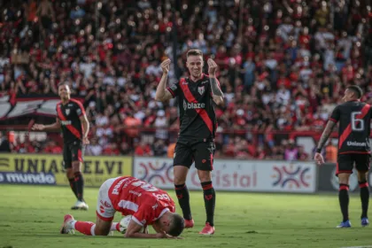 vila-nova-ainda-nao-venceu-nenhum-classico-e-chega-pressionado-a-semifinal