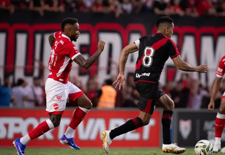 sindicato-dos-arbitros-se-pronuncia-sobre-o-lance-polemico-do-classico-entre-atletico-e-vila-nova