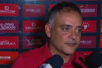 dirigente-da-anapolina-reclama-de-penalti-nao-marcado-em-duelo-contra-o-goias