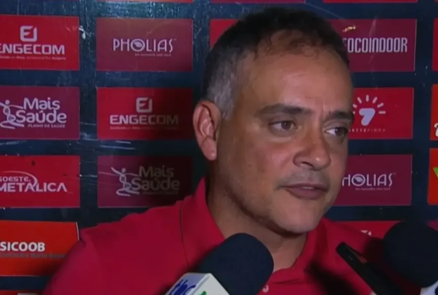 dirigente-da-anapolina-reclama-de-penalti-nao-marcado-em-duelo-contra-o-goias