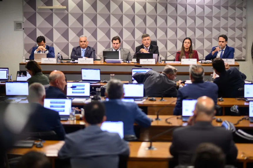 presidente-ameaca-expulsar-deputado-da-cpmi-do-inss-apos-bate-boca.-video