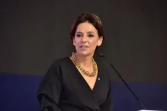 “o-legado-(de-iris)-nao-pertence-a-partido”,-diz-ana-paula-em-carta-aos-iristas