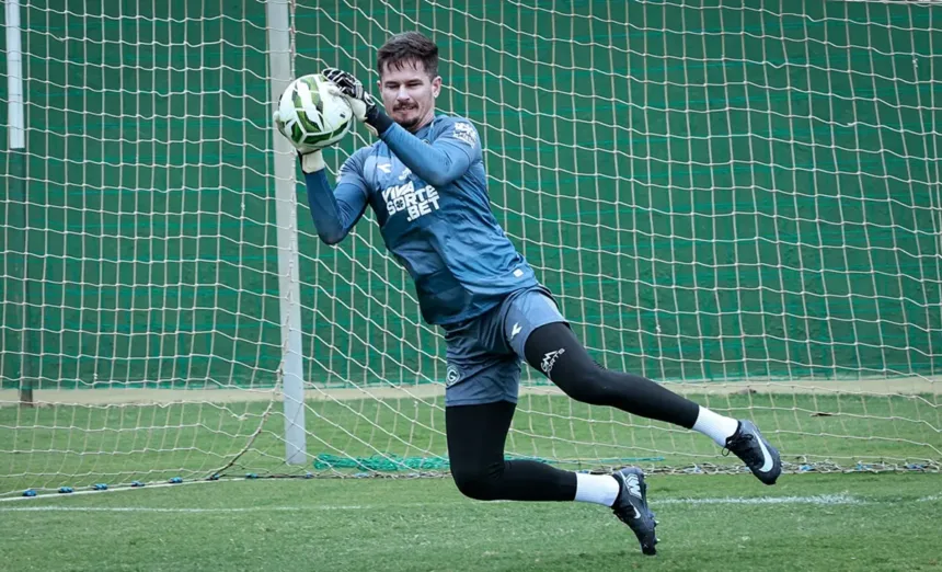 “nosso-objetivo-e-a-nossa-obrigacao-e-avancar”,-diz-tadeu-sobre-duelo-do-goias-contra-o-gama-na-copa-do-brasil