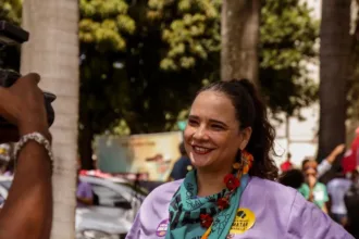 cintia-(psol)-cola-em-boulos-em-goiania  para-fortalecer-pre-candidatura-ao-governo