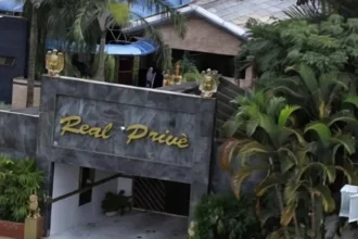 motogp:-de-olho-nos-estrangeiros,-casa-de-entretenimento-adulto-contrata-interprete-e-ira-atender-so-com-reserva