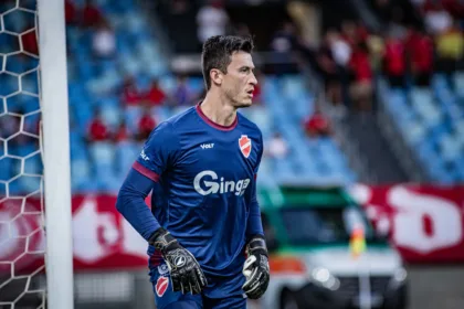 vila-nova-encaminha-saida-do-goleiro-airton,-que-devera-seguir-para-rival-da-serie-b