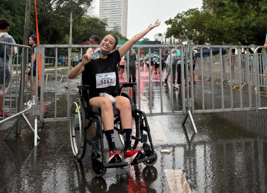‘meu-sonho-e-voltar-a-correr’:-conheca-doenca-rara-que-deixou-goiana-tetraplegica-5-vezes-em-17-anos