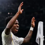 com-gol-de-vini-jr,-real-madrid-supera-benfica-nos-playoffs-e-avanca-as-oitavas-de-final-da-champions-league