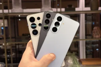 galaxy-s26:-samsung-lanca-celular-com-tela-‘anti-curiosos’-e-ia-turbinada;-veja-precos