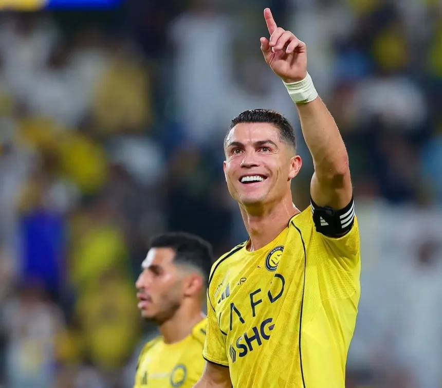 cristiano-ronaldo-compra-25%-do-almeria-e-vira-acionista-do-clube-espanhol