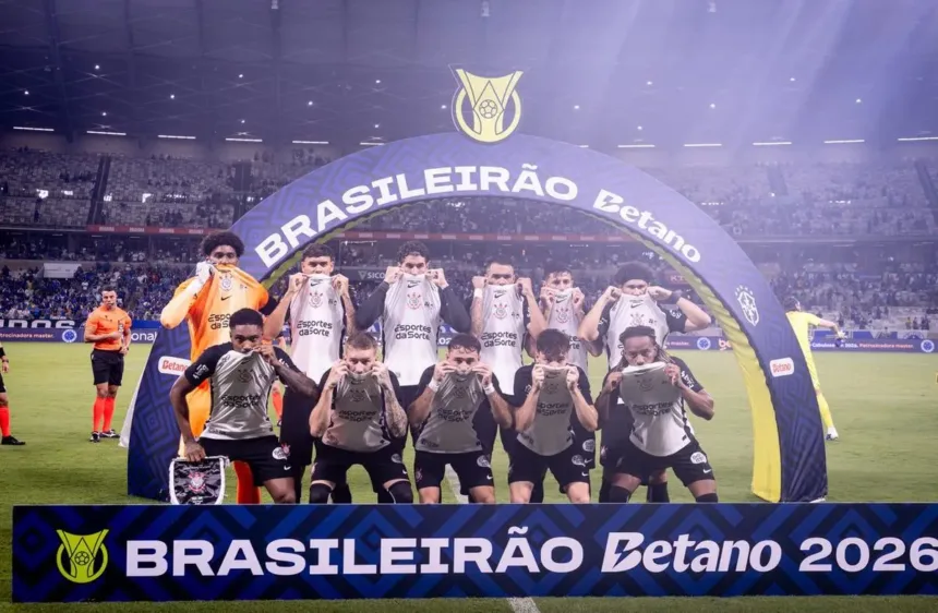 em-apoio-a-hugo-souza,-jogadores-do-corinthians-fazem-manifestacao-antirracista