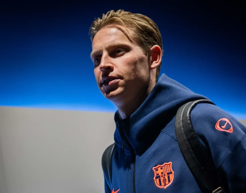 frenkie-de-jong-sofre-lesao-e-desfalca-barcelona-por-mais-de-um-mes