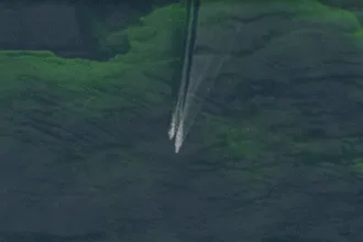 imagens-de-satelite-mostram-porta-avioes-dos-eua-no-mar-arabico-–-cnn-brasil