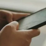 ‘crise-da-memoria’-deve-fazer-venda-de-celulares-ter-maior-queda-da-historia-em-2026,-diz-consultoria