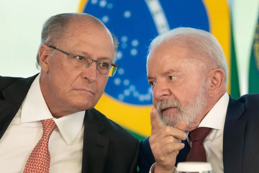 em-meio-a-divisao-no-pt,-psb-reforca-defesa-de-alckmin-na-vice-de-lula
