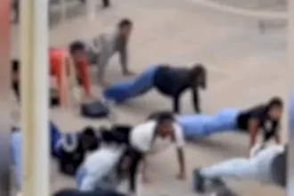 alunos-de-escola-no-df-sao-“punidos”-com-flexao-por-usarem-agasalhos-diferentes-de-uniforme