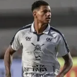 atletico-go-encaminha-contratacao-de-atacante-que-conquistou-acesso-com-o-remo