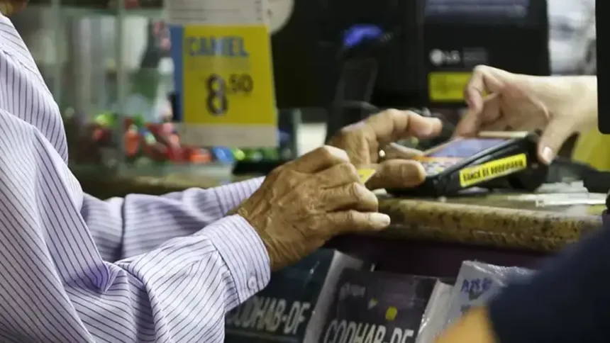 justica-autoriza-aposentado-goiano-com-95%-da-receita-comprometida-a-renegociar-emprestimos