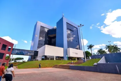 motogp:-quem-for-de-uber-ou-99-tera-que-descer-no-paco-municipal