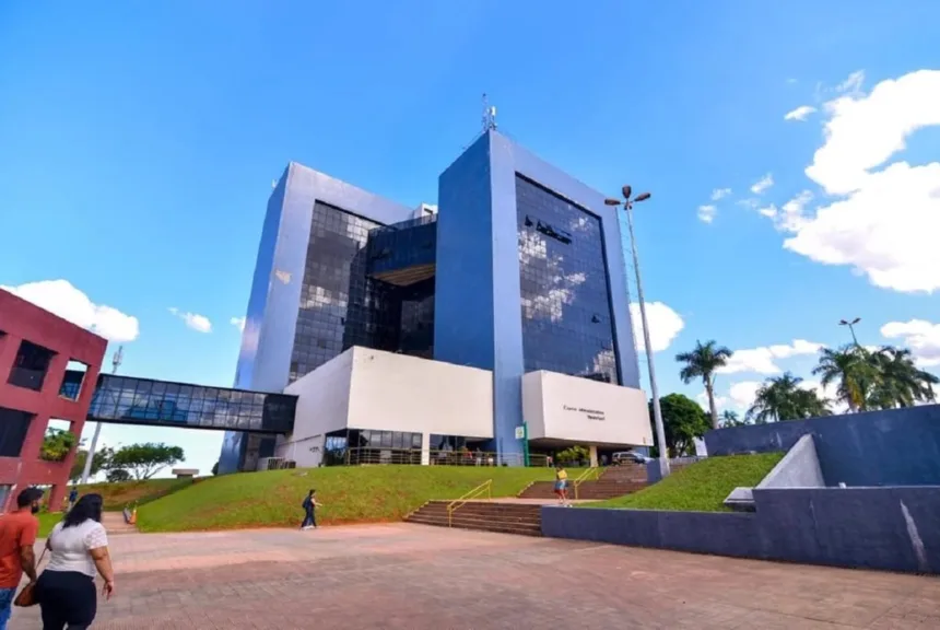 motogp:-quem-for-de-uber-ou-99-tera-que-descer-no-paco-municipal