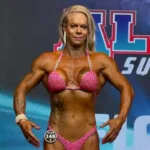 bombeira-goiana-vira-estrela-no-fisiculturismo:-‘quando-falo-minha-idade,-ninguem-acredita’