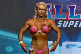 bombeira-goiana-vira-estrela-no-fisiculturismo:-‘quando-falo-minha-idade,-ninguem-acredita’