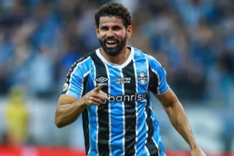multicampeao-na-europa-e-com-passagens-por-gigantes-do-brasil,-diego-costa-oficializa-aposentadoria