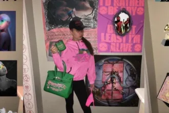 garota-recria-foto-que-viralizou-e-virou-meme-nas-redes-sociais-10-anos-depois