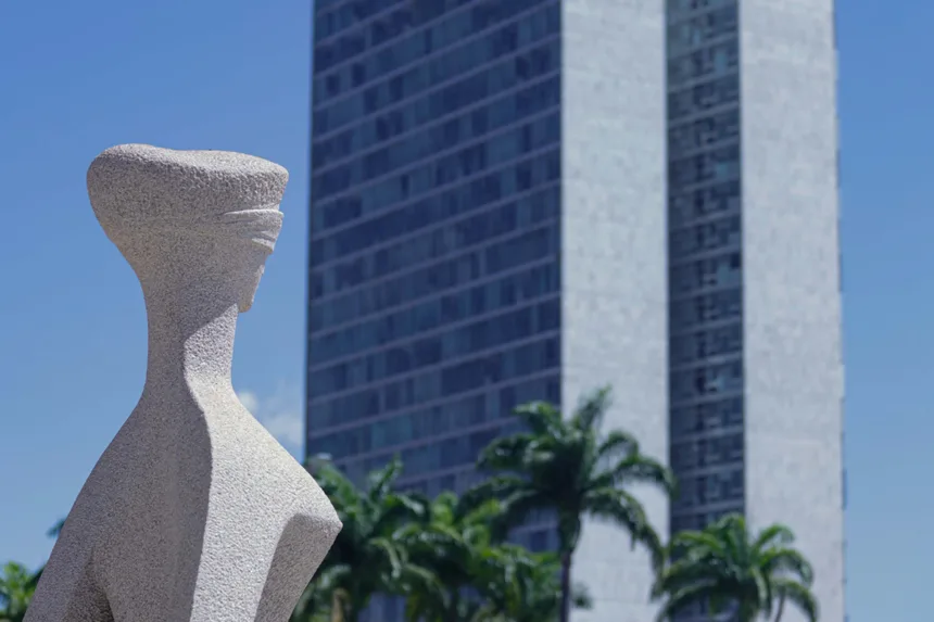 stf-e-eleicoes:-os-obstaculos-para-congresso-analisar-“supersalarios”