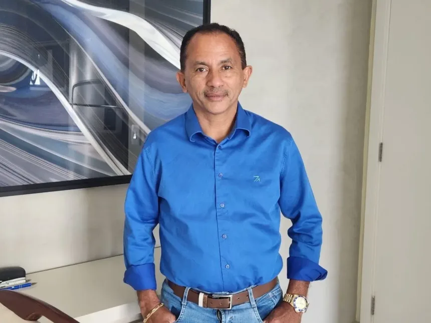 caneta-azul:-manoel-gomes-estaria-morando-de-favor-apos-prejuizo-de-r$-7-milhoes;-equipe-se-pronuncia