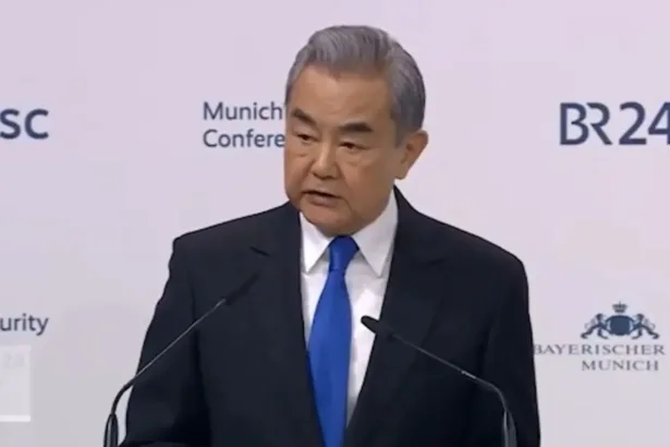 chanceler-da-china-afirma-que-matar-o-lider-de-um-estado-soberano-e-inaceitavel