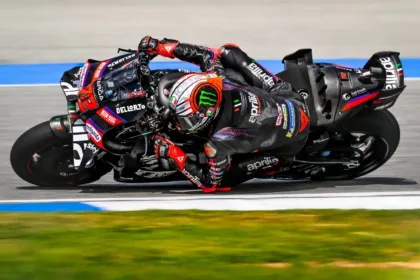 motogp:-marco-bezzecchi-vence-na-abertura-da-temporada;-diogo-moreira-marca-primeiros-pontos