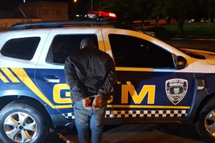 suspeito-de-praticar-sequencia-de-crimes-e-preso-apos-invadir-deposito-de-gas-em-jatai