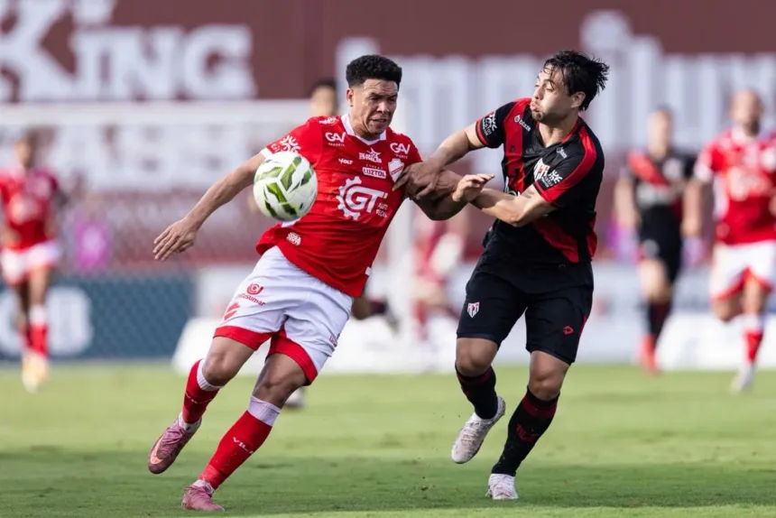 no-oba,-vila-nova-e-atletico-ficam-no-empate-sem-gols-e-dragao-avanca-para-final-do-goianao