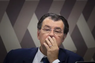 candidatura-de-prefeito-de-manaus-complica-eduardo-braga-no-amazonas