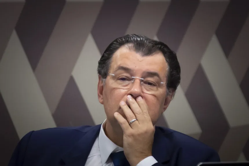 candidatura-de-prefeito-de-manaus-complica-eduardo-braga-no-amazonas