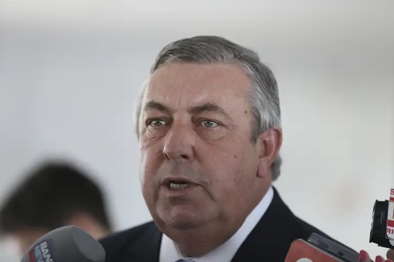 base-caiadista-reve-estrategia-e-nome-de-schreiner-para-vice-de-daniel-ganha-forca