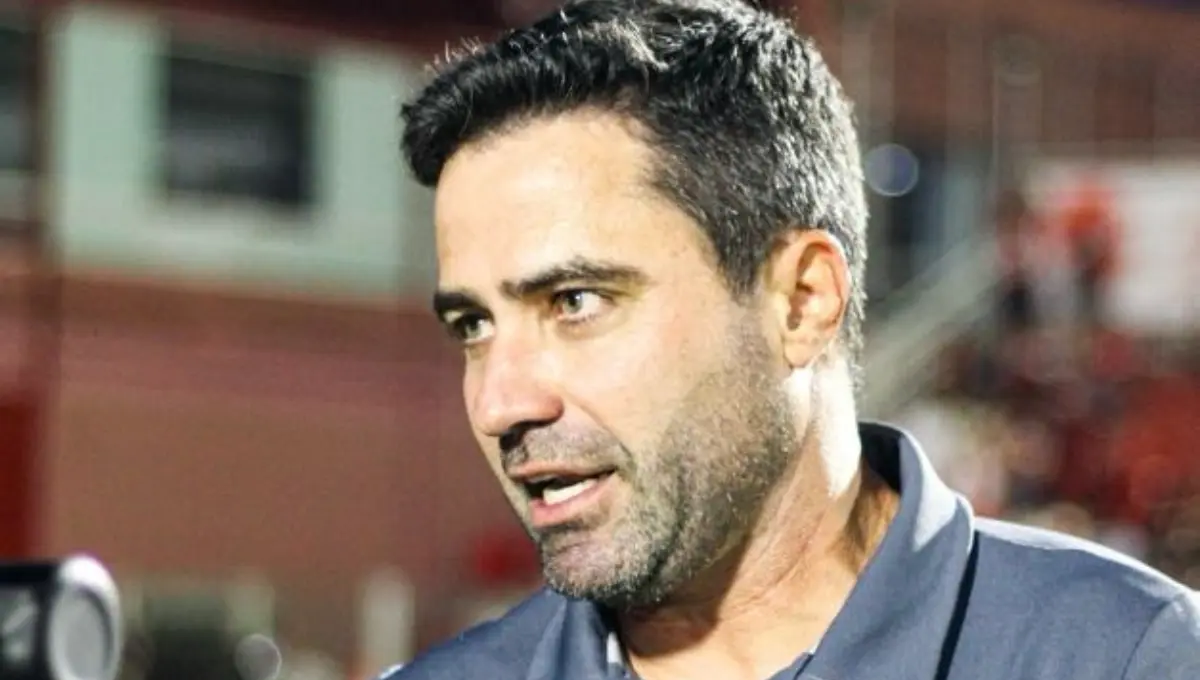 lacerda-valoriza-classificacao-e-a-oferece-ao-presidente-adson-batista,-que-perdeu-sua-mae