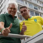 flavio-bolsonaro-elogia-historia-de-caiado-durante-ato-em-sao-paulo